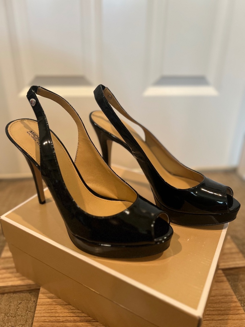 Michael Michael Kors York Slingback Patent Peep Toe Heels Black 10
